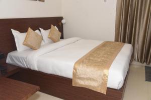 Hotel Lawang Signage,,2 star