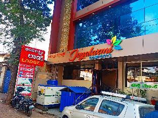 staymaker jayalaxmi comforts