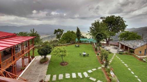 vamoose eco lodge chevron