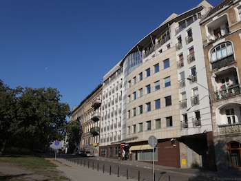 Platinum Apartments Aparthotel,Poznan,3 star