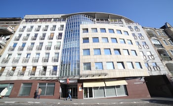 Platinum Apartments Aparthotel,Poznan,3 star