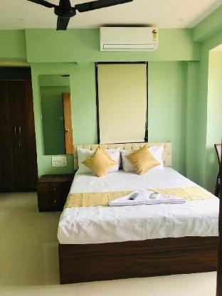 Everest Stays Rooms And Dormitory,,3 star