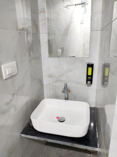 Hotel Comfy Inn,,2 star