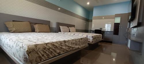 sathyam resorts