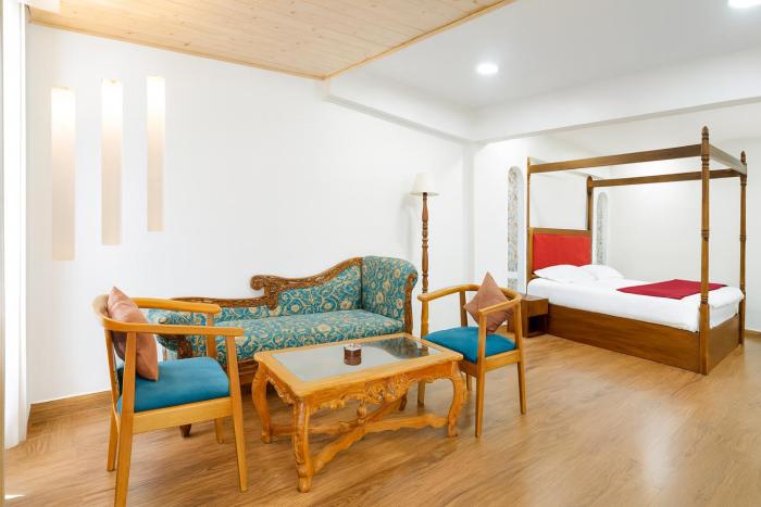 kafal pako resort luxury mountain view stay in mukteshwar