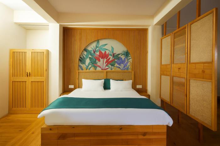 kafal pako resort luxury mountain view stay in mukteshwar