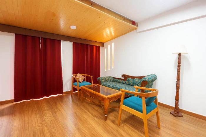 kafal pako resort luxury mountain view stay in mukteshwar