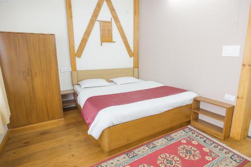kafal pako resort luxury mountain view stay in mukteshwar