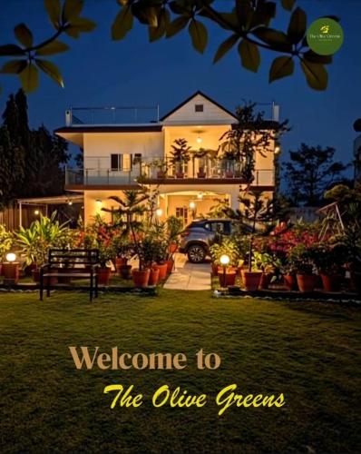 The Olive Greens,,3 star