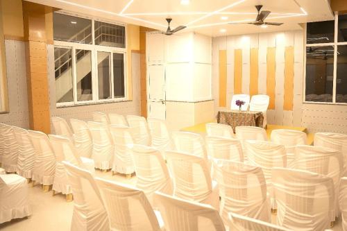 sky stay resorts yercaud