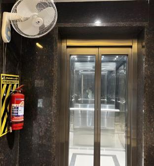 Ant Biz Room,,4 star