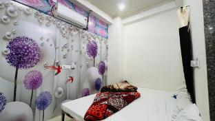 Hardik Guest House & General Store,,3 star