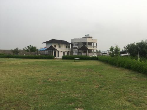 Jawai Thar Resort,,3 star