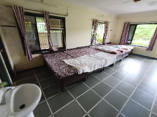 Baliraj Farmhouse Badlapur,,3 star