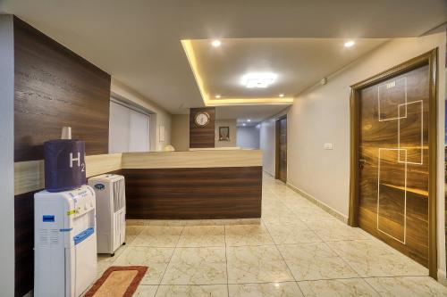 hotel stay on the way bangalore airport