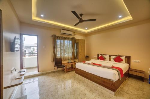 hotel stay on the way bangalore airport