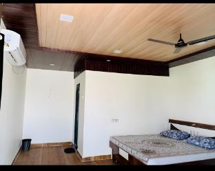 Maitri Farm Badlapur,,3 star