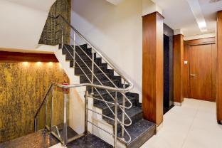 hotel o queen shell residency vadapalani