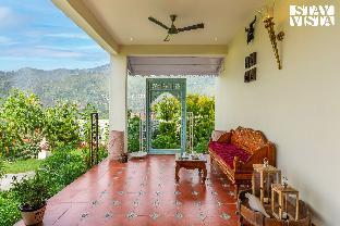 Stayvista At The Oakridge With Jacuzzi & Balcony,,4 star