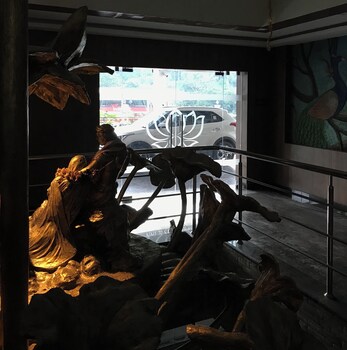 Ms Lotus Resorts & Inn,,3 star