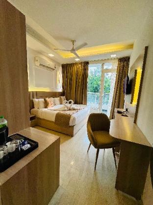 hotel royal oak sector 40