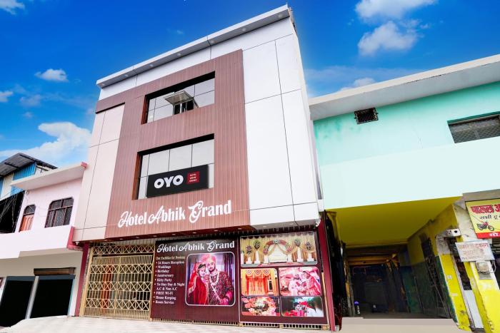 hotel o abhik grand