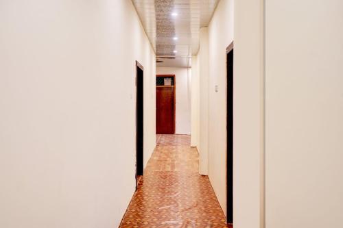 Hotel O Abhik Grand,,3 star