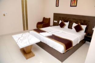 the rudraksh hotel