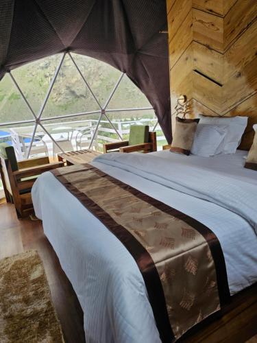 the alpinist glamping resort