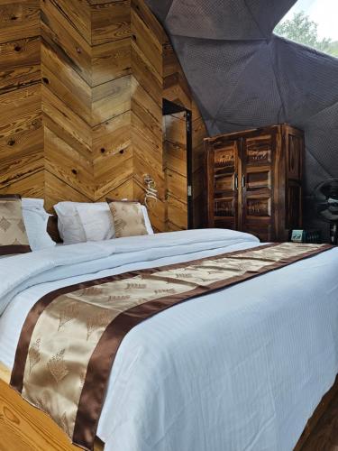 the alpinist glamping resort