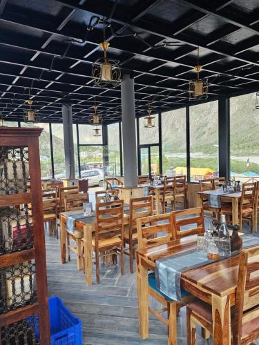 the alpinist glamping resort