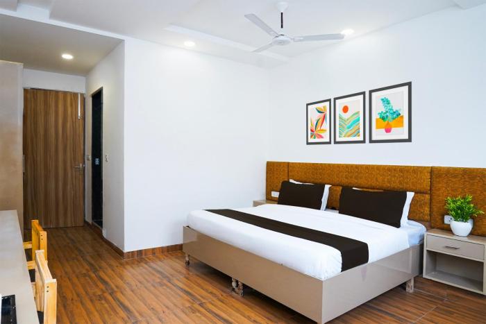 hotel o noida sky suites sector 44 near botanical metro