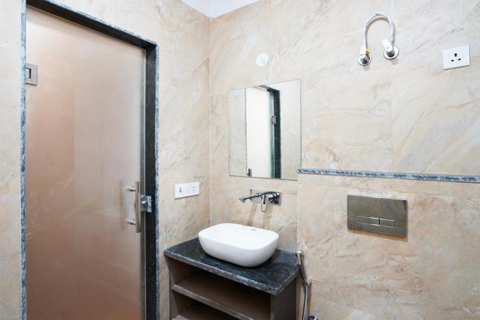 hotel o noida sky suites sector 44 near botanical metro