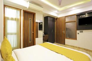 Hotel The Gross Infinity Near Delhi Airport,,4 star