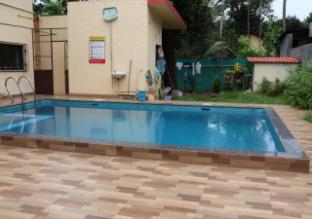 hi5 private villa nagaon