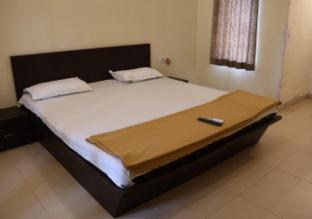 hi5 private villa nagaon