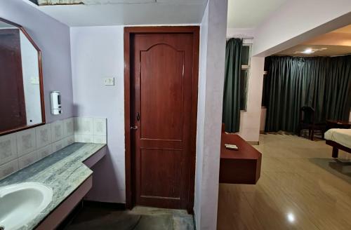 hotel blue residency