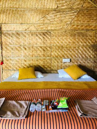 Serene Boulder,,5 star