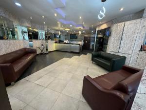 airport hotel port view