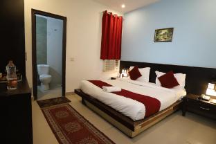 airport hotel port view