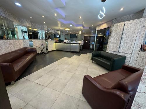 airport hotel port view