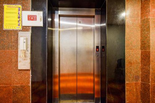 Hotel O Royal Kakatiya,,4 star