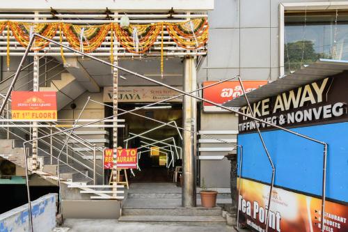 Hotel O Royal Kakatiya,,4 star