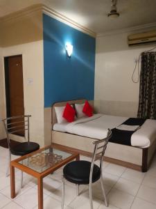 Hotel O Gandharva Inn,Balaji Hospital Complex,Nagar Road Near Bypass,Kharadi,Pune,Maharashtra,411014,India,4 star