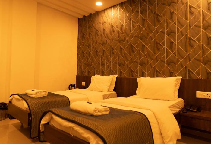 the flamboyant natraj