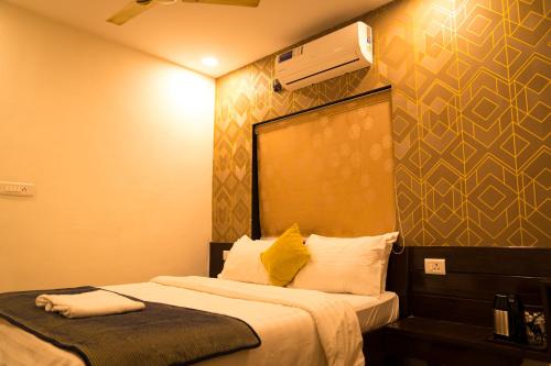 the flamboyant natraj