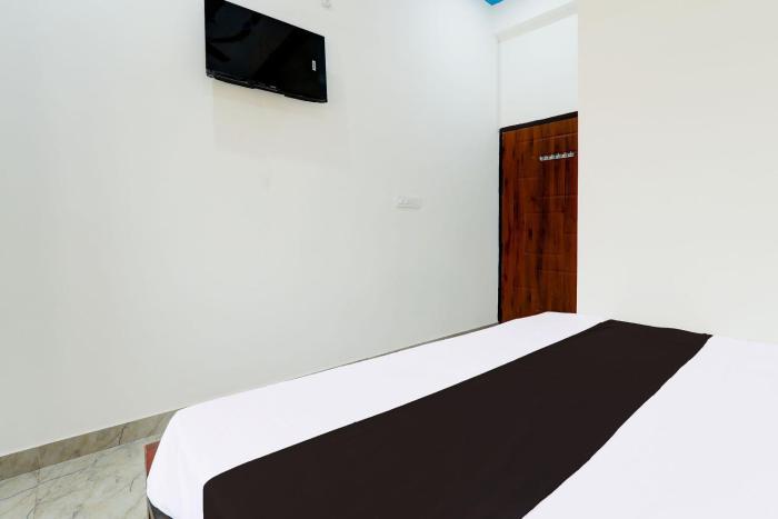 hotel o regalia palace and lawn