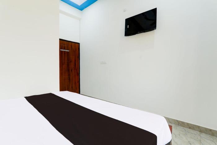 hotel o regalia palace and lawn