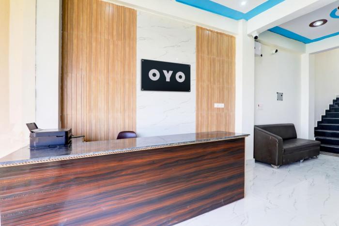 hotel o regalia palace and lawn