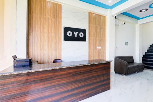 hotel o regalia palace and lawn